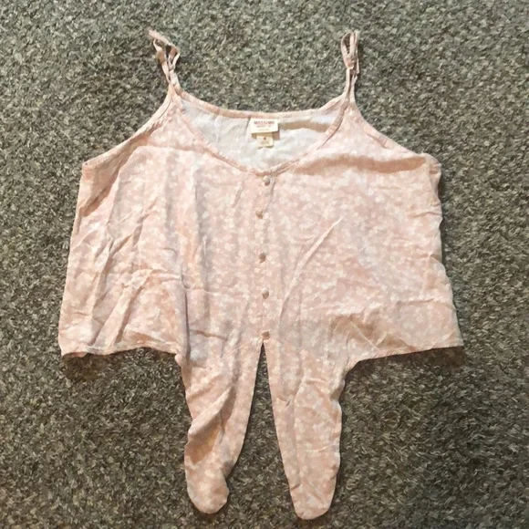 🎉Host Pick🎉 Mossimo Tank Top - Picture 4 of 4
